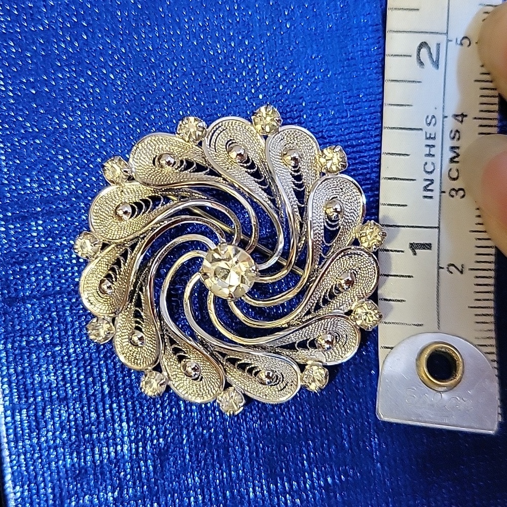 Vintage Lang Sterling Silver Flower Brooch - Picture 5 of 6